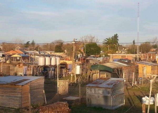 Barrio popular Pueblo Nuevo en Glew