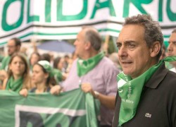 Carlos Grande en manifestacion